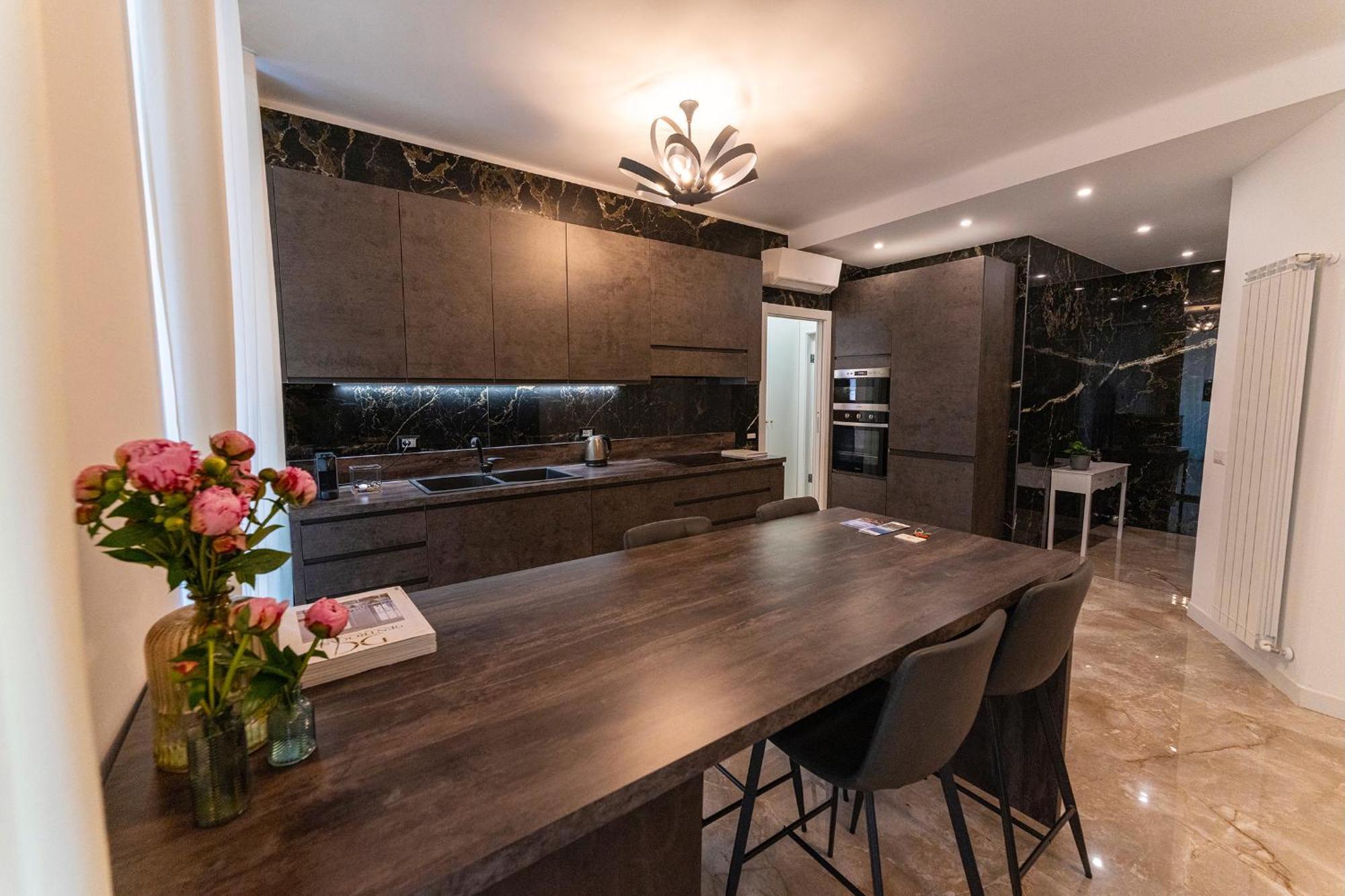Magic Place Bergamo! Classy Apartment In The Heart Of The City المظهر الخارجي الصورة