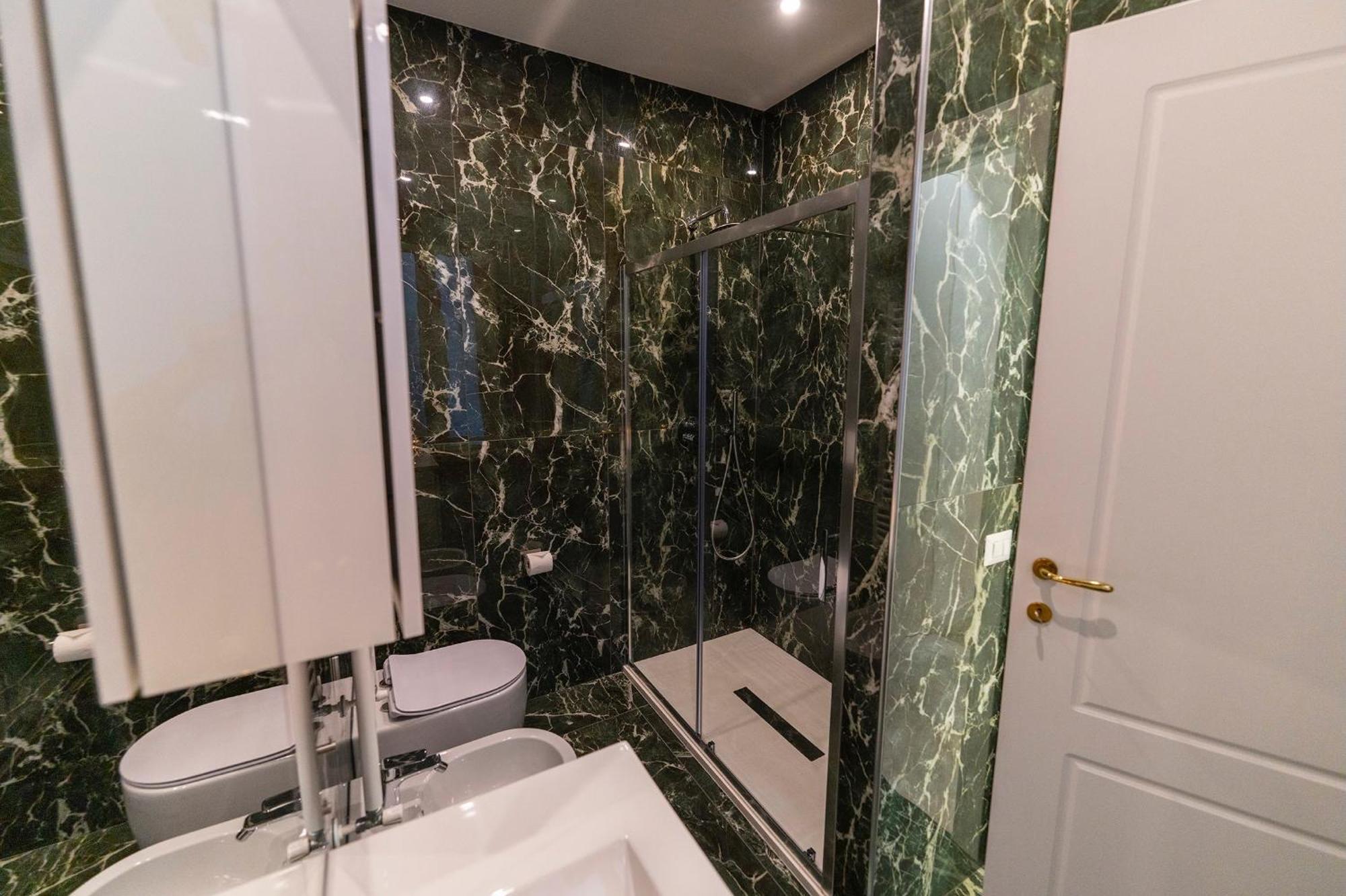 Magic Place Bergamo! Classy Apartment In The Heart Of The City المظهر الخارجي الصورة