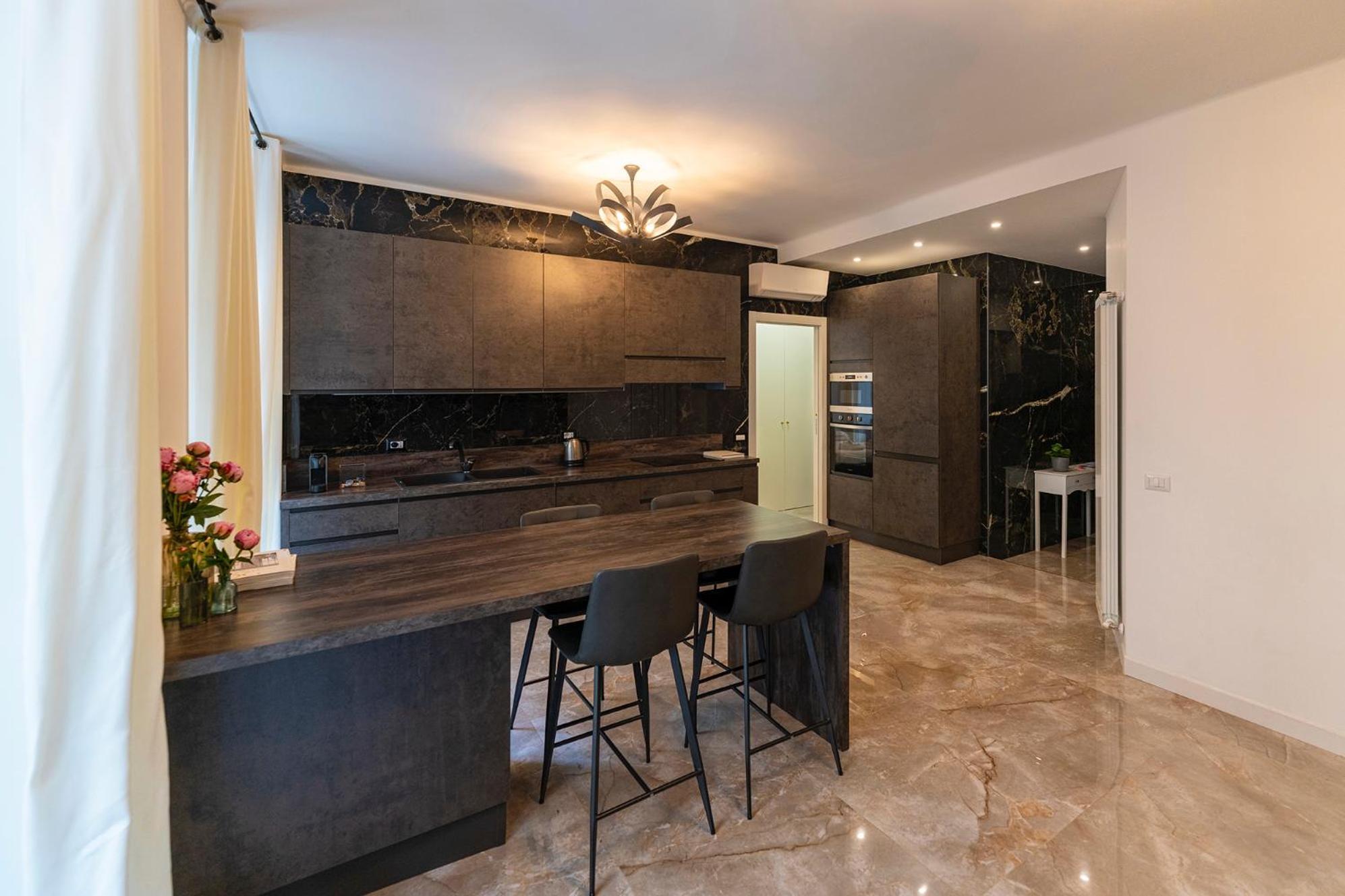 Magic Place Bergamo! Classy Apartment In The Heart Of The City المظهر الخارجي الصورة